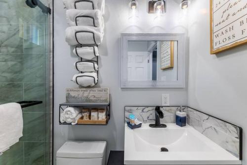 Luxe and Modern South Bay ADU in Carson, USA