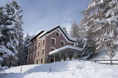 Hostel by Randolins Saint Moritz
