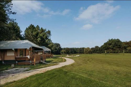 Glamping lodge with Eco-Wellness