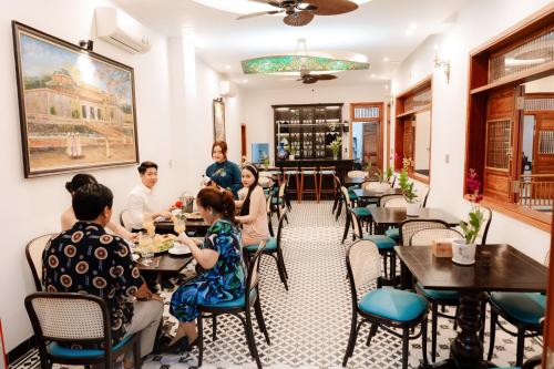 Restaurant, 75 Garden INN  in Imperial Citadel