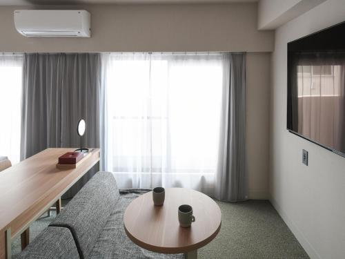 Superior Room - Non-Smoking image 10