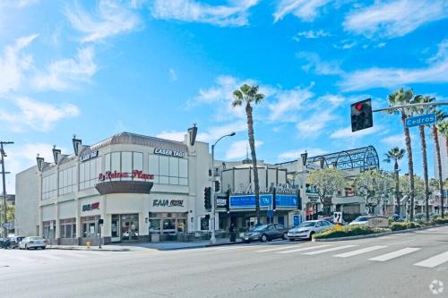 Charming Duplex Home in Sherman Oaks