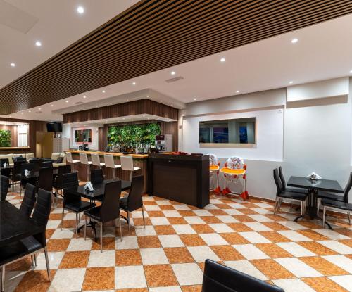 Ресторант, Angelina Hotel & Apartments in Корфу