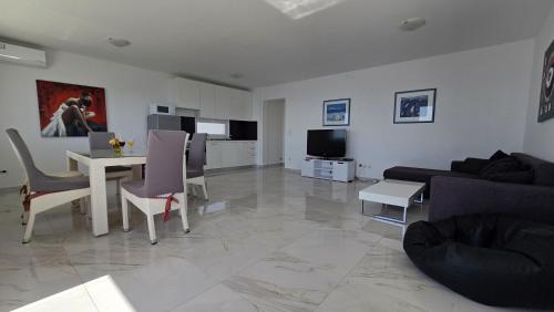 virtuve, Apartments GIOVANNI (by the sea) in Mandre (Kolan)