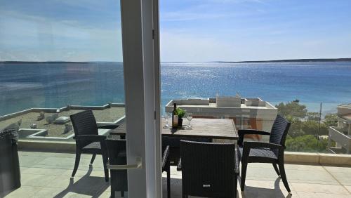 Balkons/terase, Apartments GIOVANNI (by the sea) in Mandre (Kolan)
