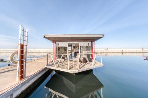 Cozy Floating house with sauna, Tallinn (photo 5)