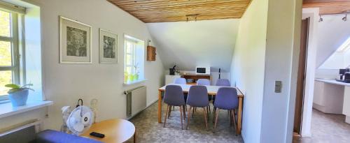 Quiet and cozy apartment close to nature in villa. in Tilst