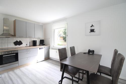 8 Freunde sollt Ihr sein! 8 Freunde sollt Ihr sein!