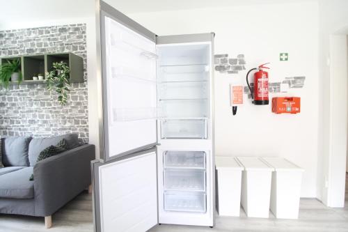 8 Freunde sollt Ihr sein! 8 Freunde sollt Ihr sein!