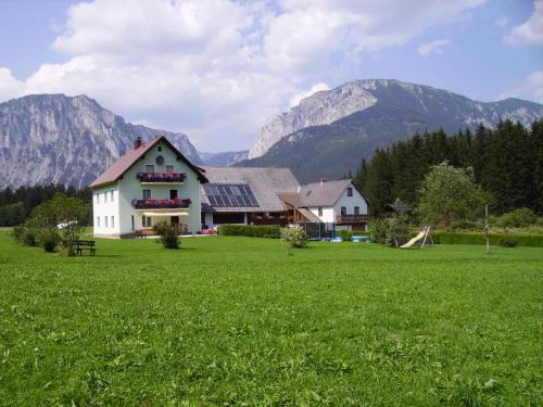 Udvendig, Angererhof-Tragöß am Grünen See (Angererhof-Tragoß am Grunen See) in Sankt Lorenz