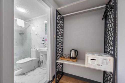 Classic Triple Room image 3
