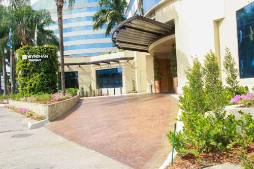 558981367 Wyndham Garden Guayaquil