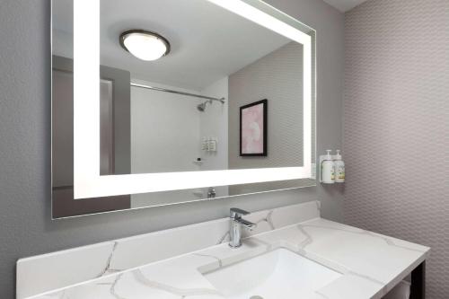 Hawthorn Extended Stay by Wyndham Knoxville in Knoxville, USA