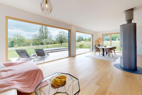 Modern House 3 rooms/Jacuzzi pool/quiet near Basel in 朗斯帕克勒巴