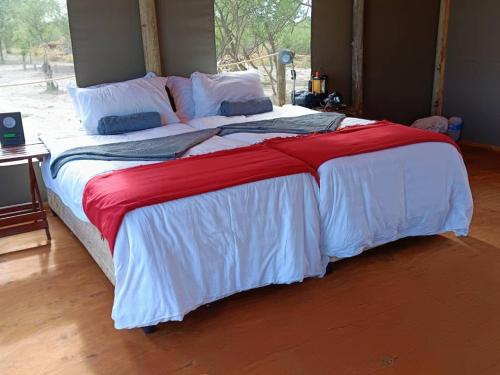 Last Eden Safari Bush Camp in Muchenje