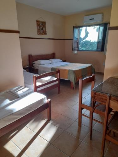 1 double bed, 2 twin beds