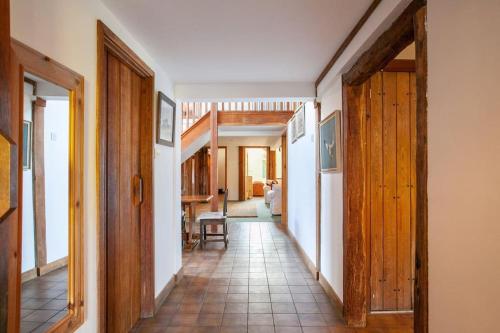外部景觀, DADIO's Barn - Indoor Swimming Pool 400 Years Old & Hot tub in 克蘭布魯克