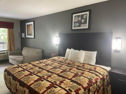 Speedway Inn & Suites in Griffin (GA)