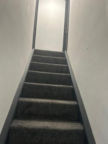 Tammys Lodge in Joiner's Square