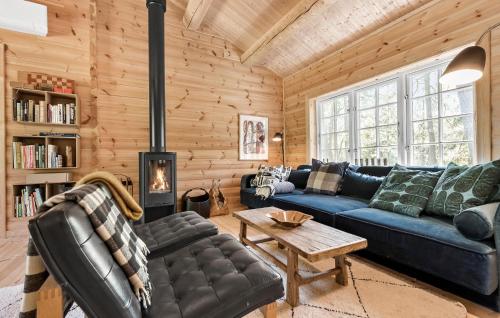 2 Bedroom Cozy Home In Frederiksværk in Kogehusvej