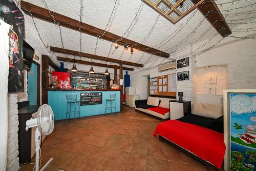 The Lazy Monkey Hostel & Apartments – Zadar, VA