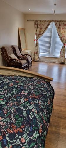 Smart Large Room with disabled facilities Idealy Located near Doncaster - Rotherham -Sheffield in Rawmarsh