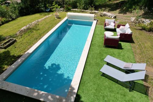 Le Domaine Sainte Raffine, piscine, charme et insolite