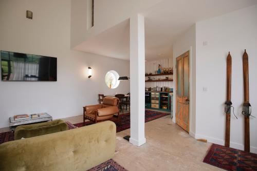 Molly's Cabin, Countryside Stay in 薩坦伯寧頓