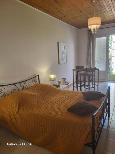 CHEZ ISABELLE 4