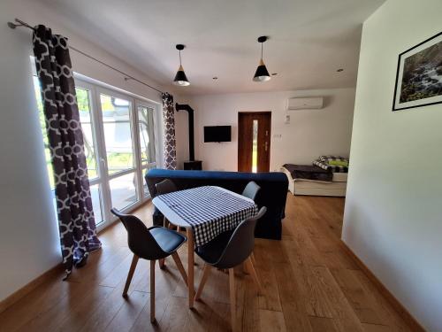 1 double bed, 2 sofa beds