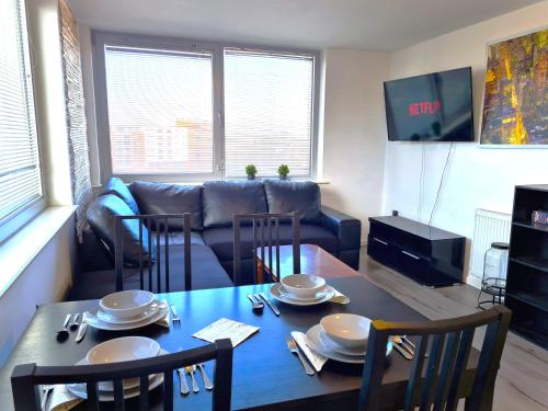 Picture of Sidemersey Livings- Central And Quiet 2-Bedroom Flat With A View