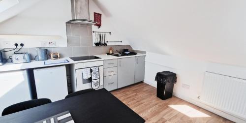 Vybavení,  ( m²), pokoje: 7, vlastní koupelny: 7, destinace: New Basford (The Burford Hideaway) in Nottingham