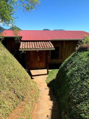 Entre Montañas (Entre Montanas) in Apaneca