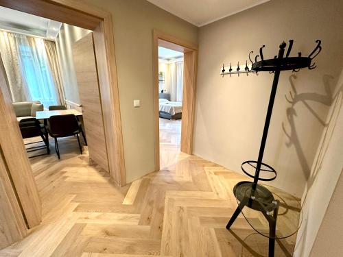 Book-A-Room Apartment City - main image