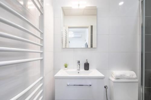 Super Central Mini Studio - image 8