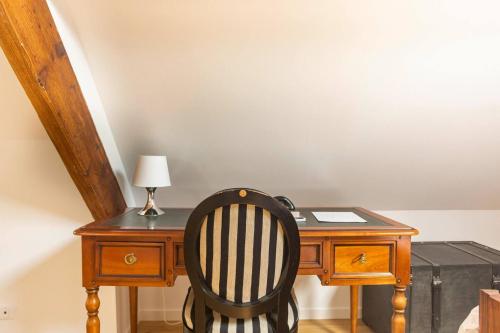 Confortable chambre dans une maison in นอร์จ ซูร์ มาร์น