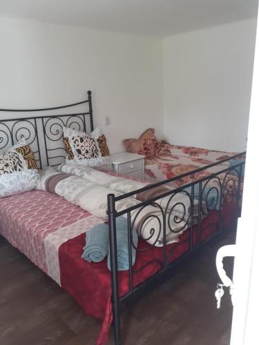 Pensiunea Pescărie La Nelu (Pensiunea Pescarie La Nelu) in Riu De Mori