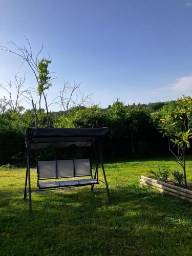 La casina nel Borgo in Четона