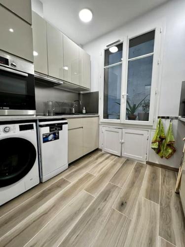 Au coeur du marché Poncelet et à 2 pas de l'Arc de Triomphe - appartement 6 personnes et 1 bébé, sdb, 2 WC, París (foto 3)