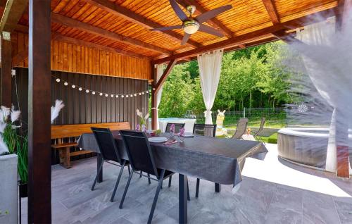 Viesnīcas āriene, Luxurious Home In Donja Lomnica With House A Panoramic View in Starjak