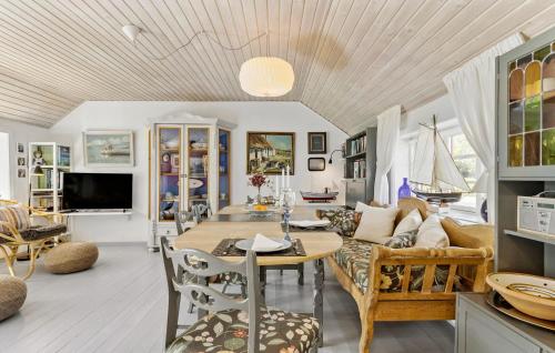  3 Bedroom Amazing Home In Strandby in Strandby