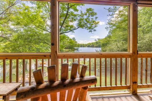 Lake Front Home 15 Min from BlueRidge Mountains.