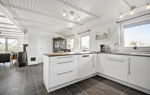 Stunning Home In Vejers Strand With Kitchen