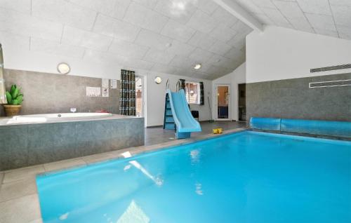 Swimming pool, Holiday Home Tværvænget Blavand in Bredmose