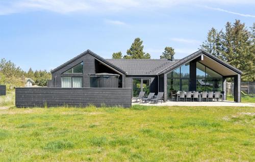 Gorgeous Home In Blåvand With Sauna