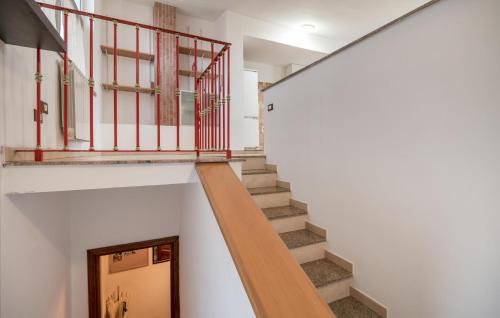 Viesnīcas āriene, Awesome Apartment In Castelnuovo Di Porto in Castelnuovo Di Porto