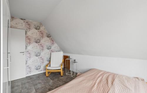 5 Bedroom Gorgeous Home In Krummhrn
