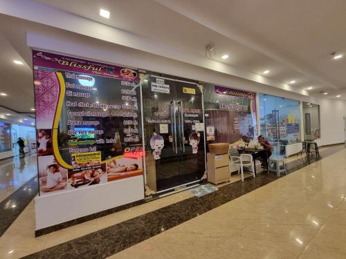 Laguna Beach resort 3 condo the maldives pattaya pool access ลากูน่า บีช รีสอร์ต 3 พัทยา