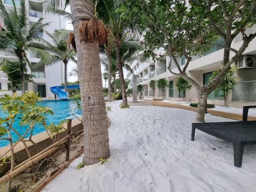 Laguna Beach resort 3 condo the maldives pattaya pool access ลากูน่า บีช รีสอร์ต 3 พัทยา