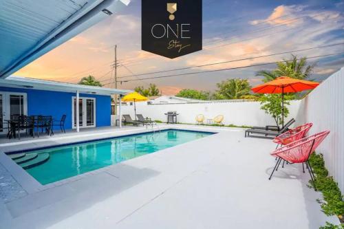 Hollywood Beach Gem!! Proximity to Airport & Casino!! in Hollywood, USA